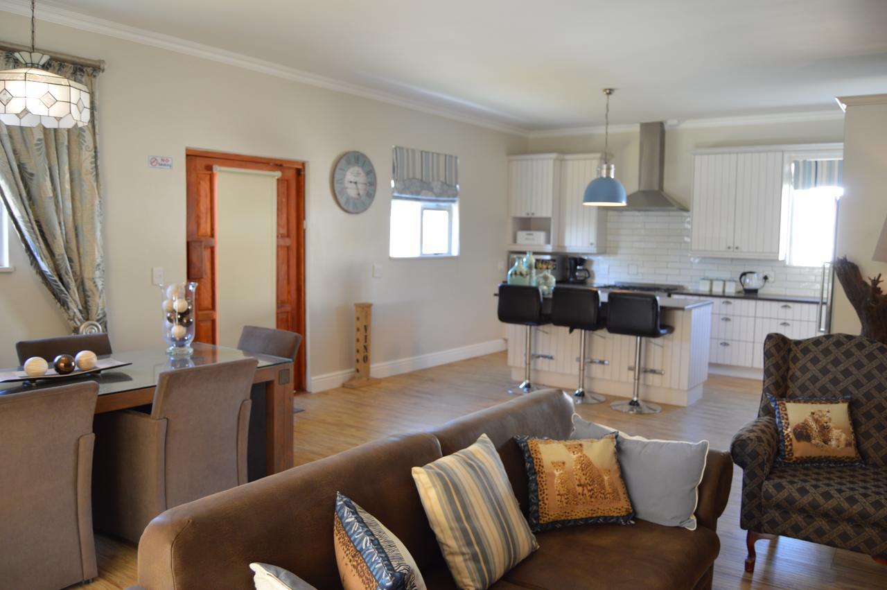 African Palm Cottage And Guesthouse Durbanville Eksteriør billede