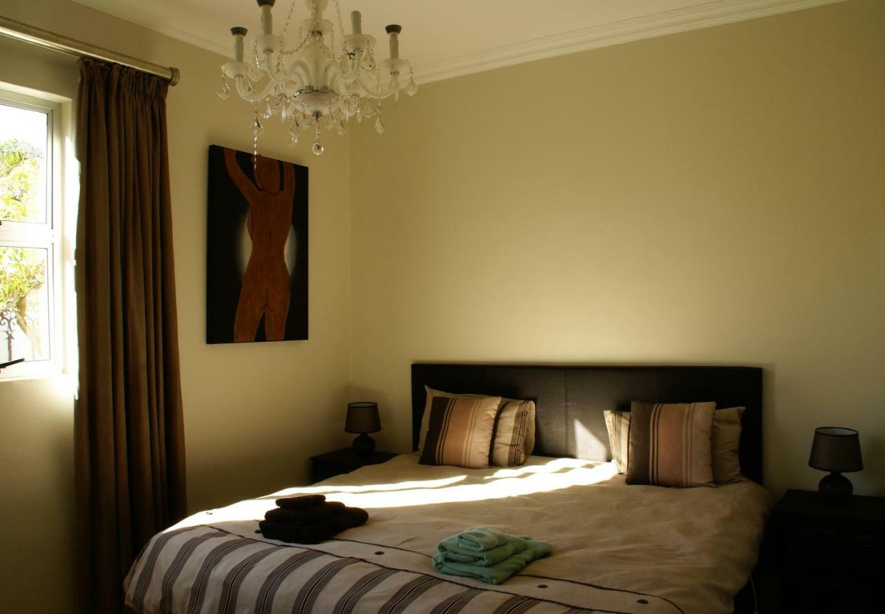 African Palm Cottage And Guesthouse Durbanville Eksteriør billede