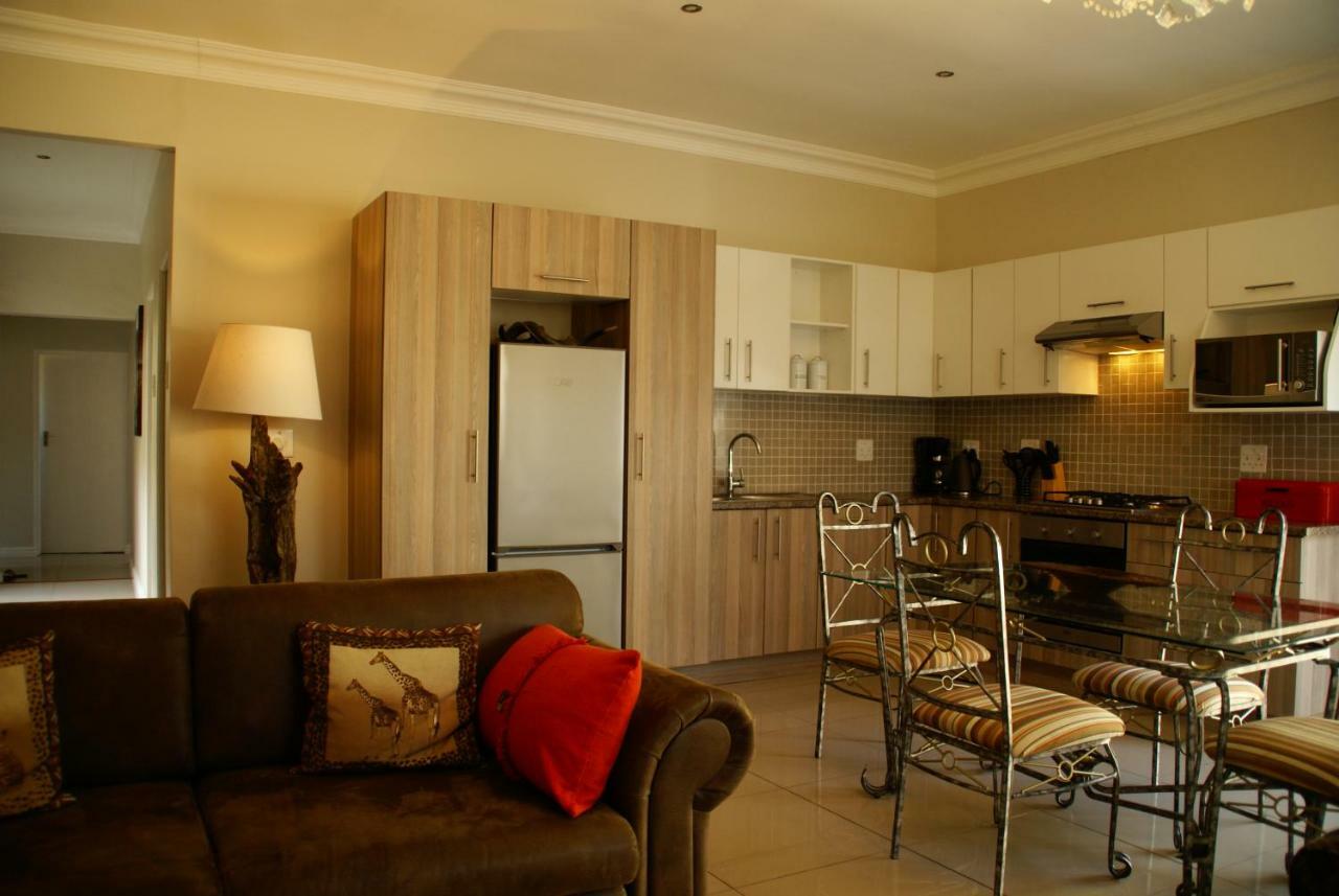 African Palm Cottage And Guesthouse Durbanville Eksteriør billede
